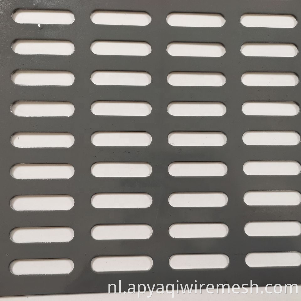 0,8 mm dikte laag koolstof stalen geperforeerde metalen maasmaasponst stalen mesh plaat 5 mm gat